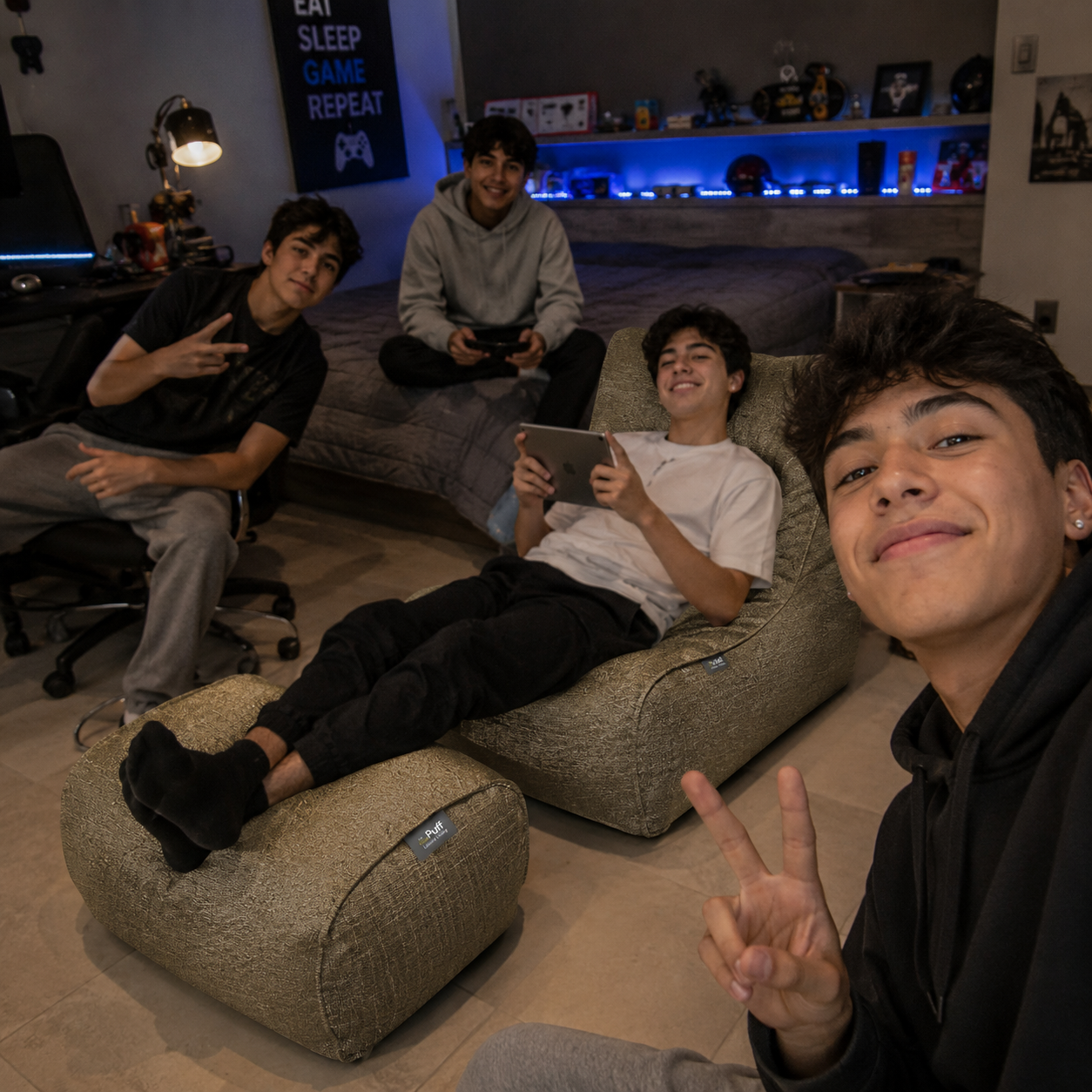 Lounge Con Taburete